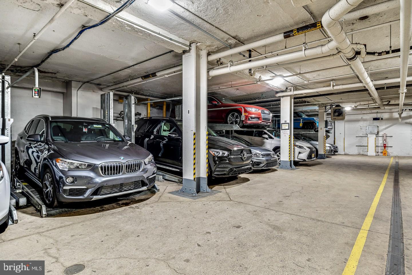 WASHINGTON SQ WEST - Residential