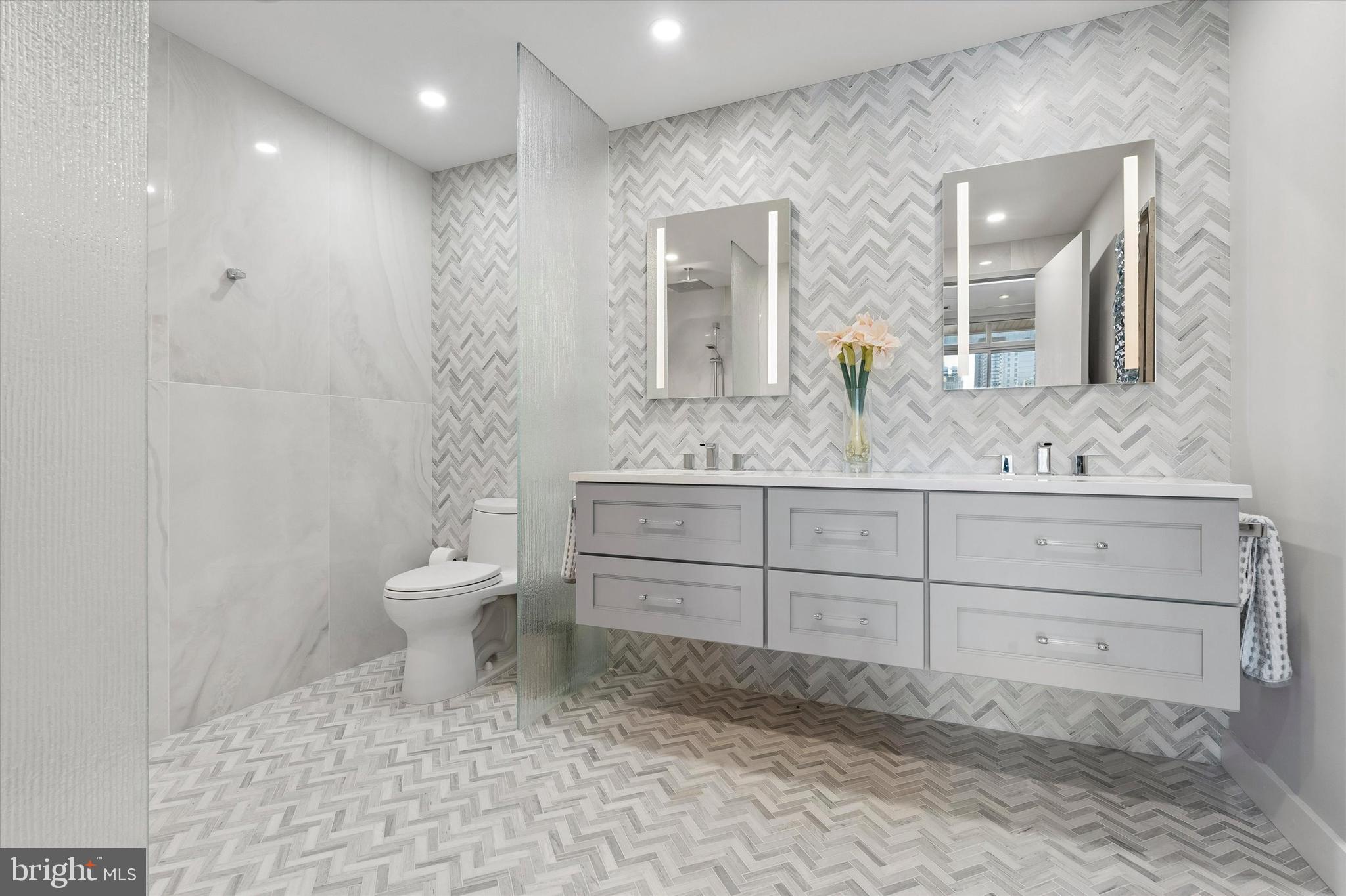 WASHINGTON SQ WEST - Residential