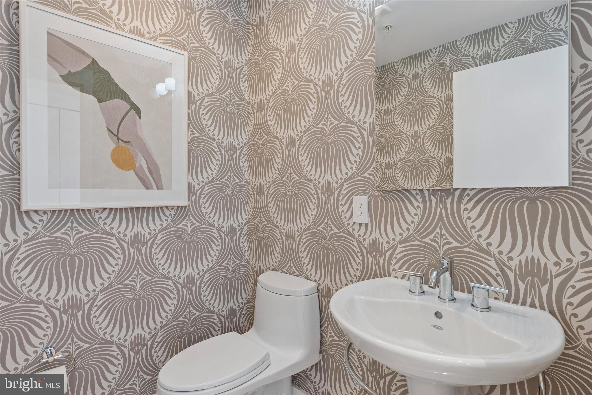 WASHINGTON SQ WEST - Residential