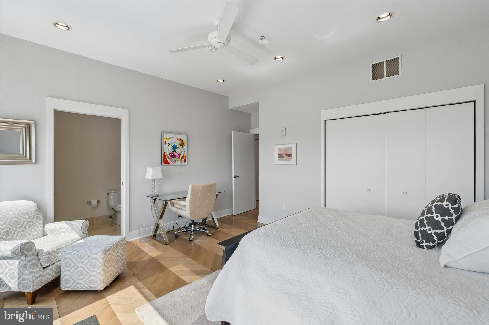 WASHINGTON SQ WEST - Residential