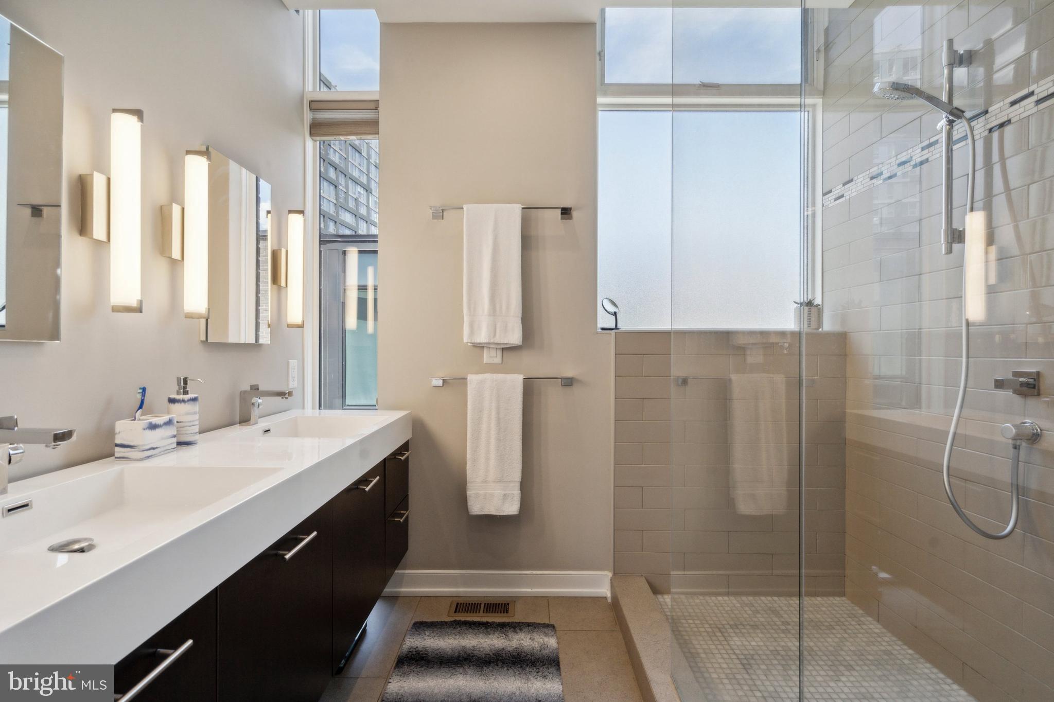 OLD CITY - Residential