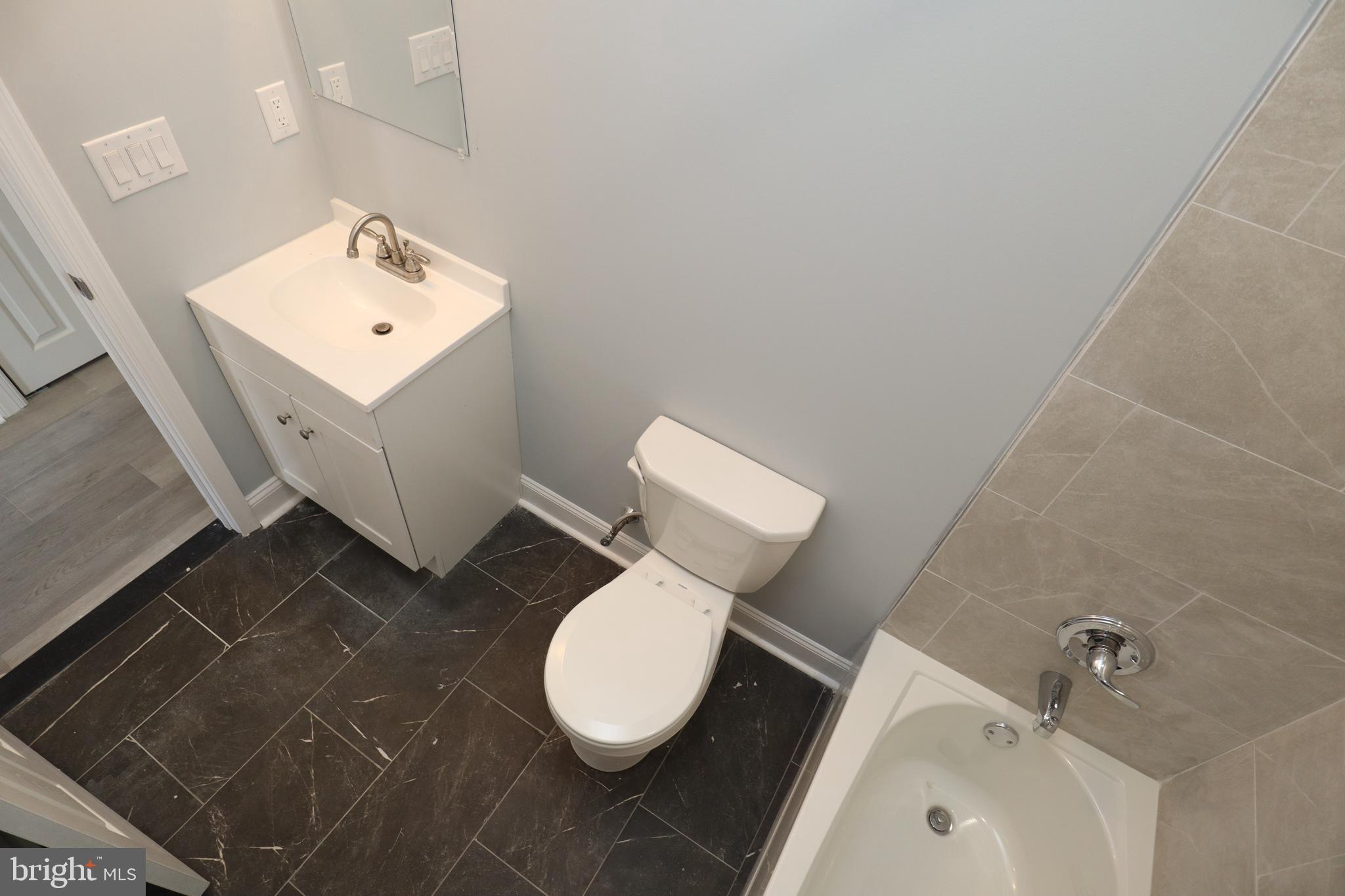 TEMPLE UNIVERSITY - Residential Lease