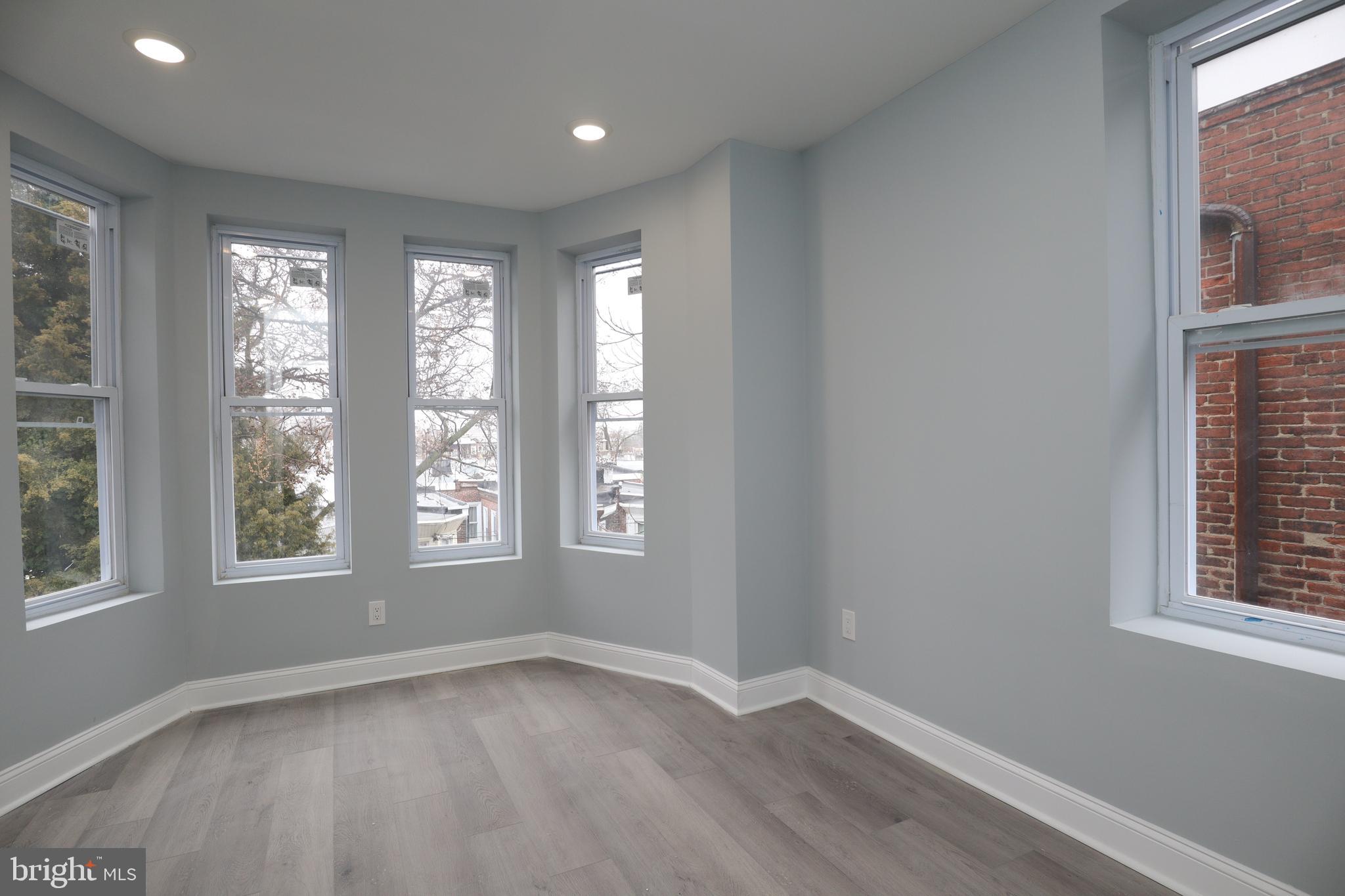 TEMPLE UNIVERSITY - Residential Lease