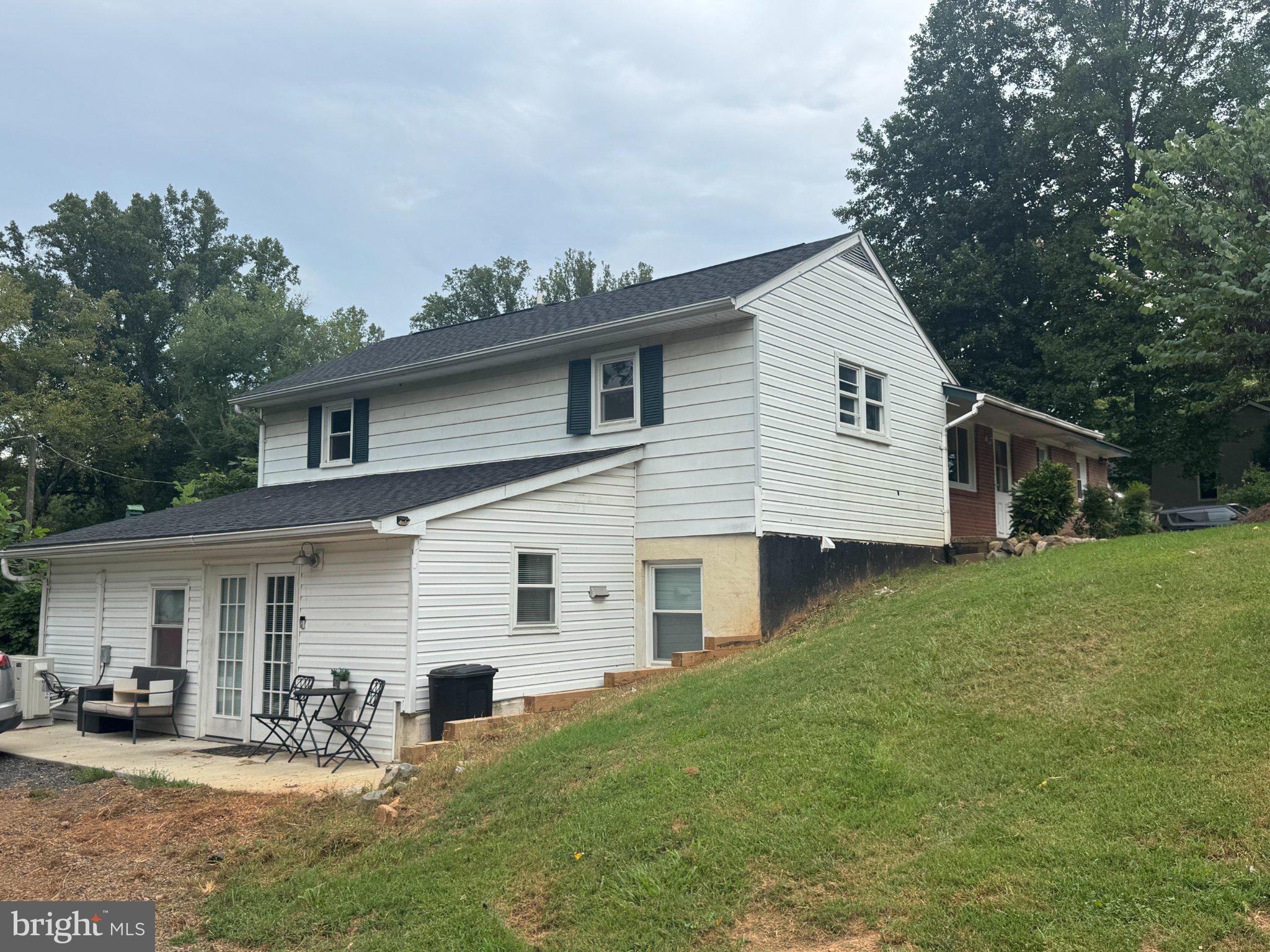 5327 LEE HIGHWAY