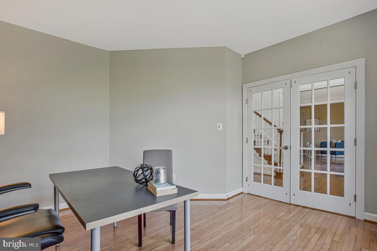 DAVIDSONVILLE - Residential