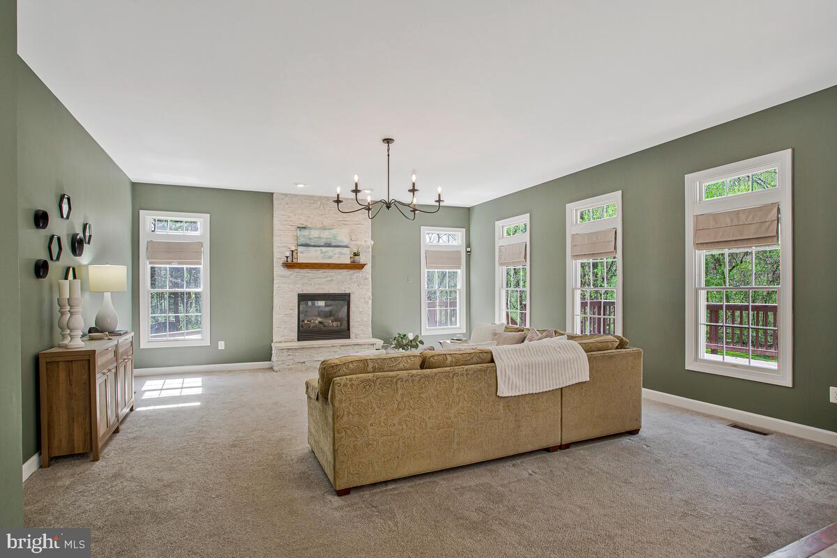 DAVIDSONVILLE - Residential