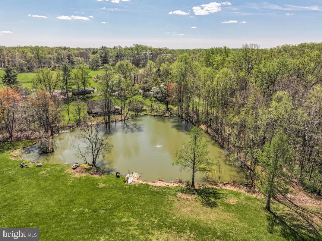 DAVIDSONVILLE - Residential