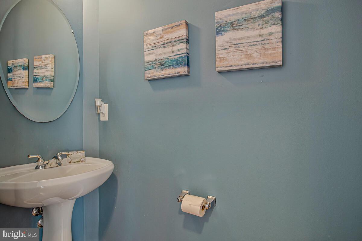 DAVIDSONVILLE - Residential