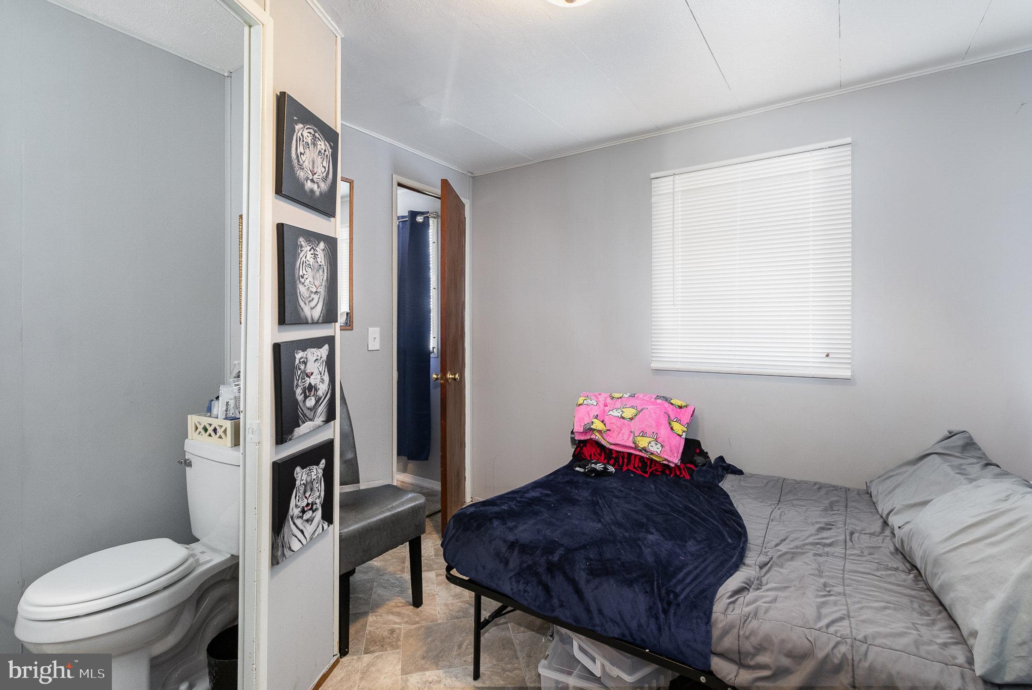 HARBORTON PLACE - Residential