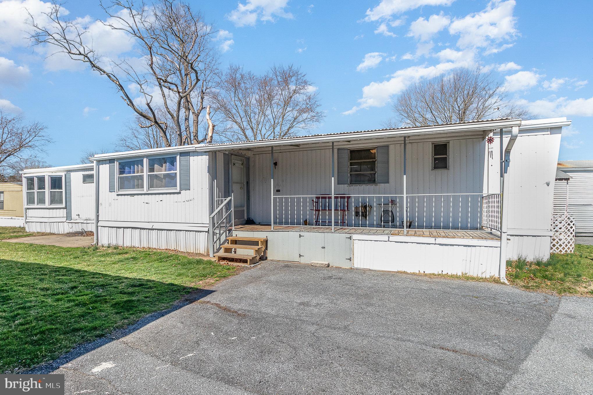 HARBORTON PLACE - Residential