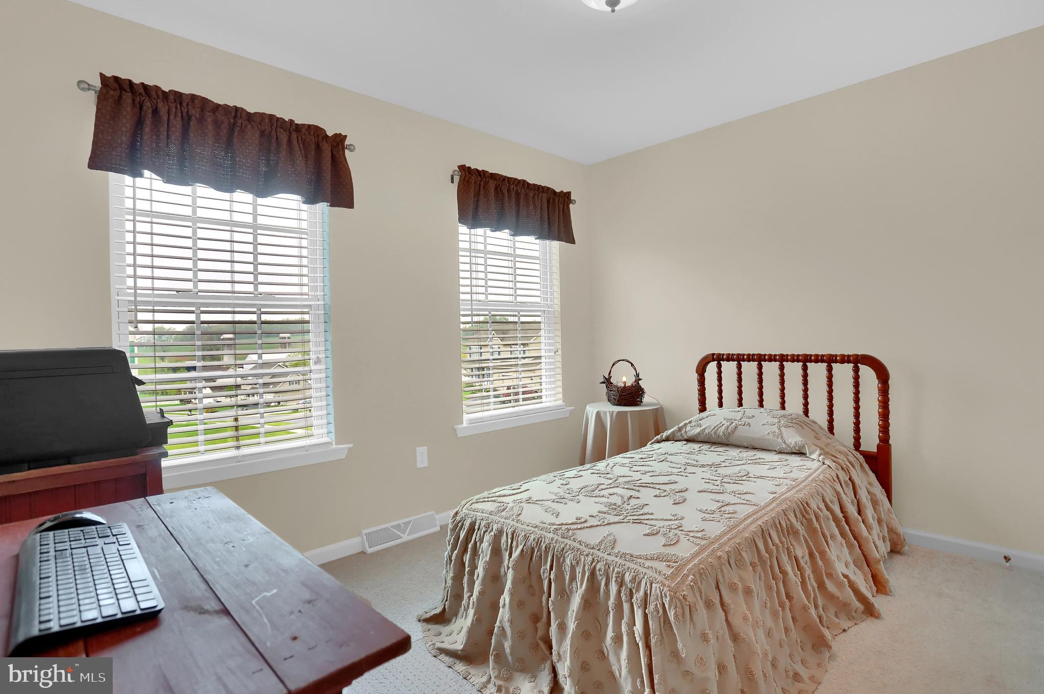 JACKSON HEIGHTS - Residential