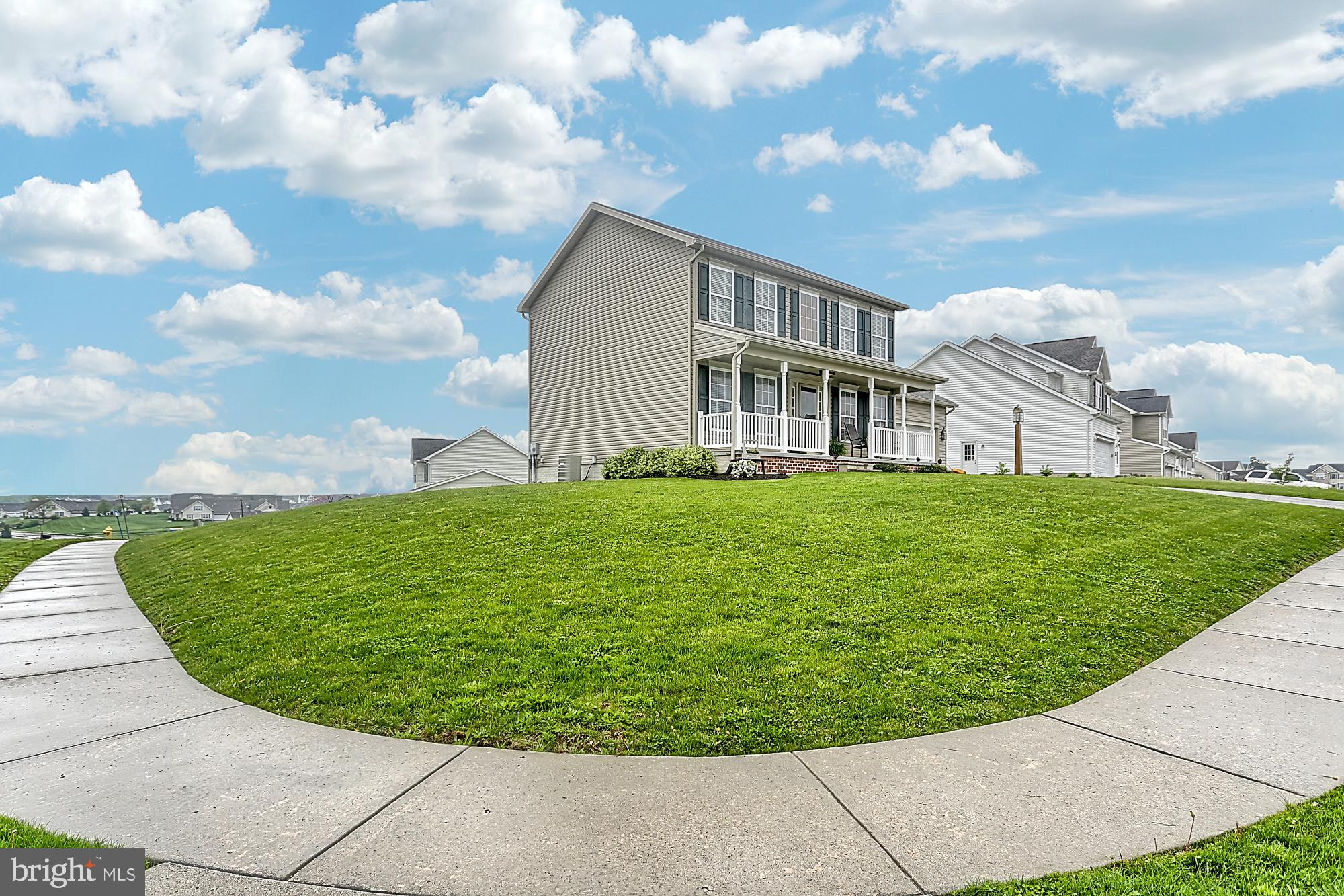 JACKSON HEIGHTS - Residential