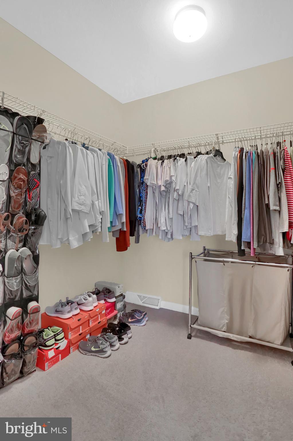 JACKSON HEIGHTS - Residential