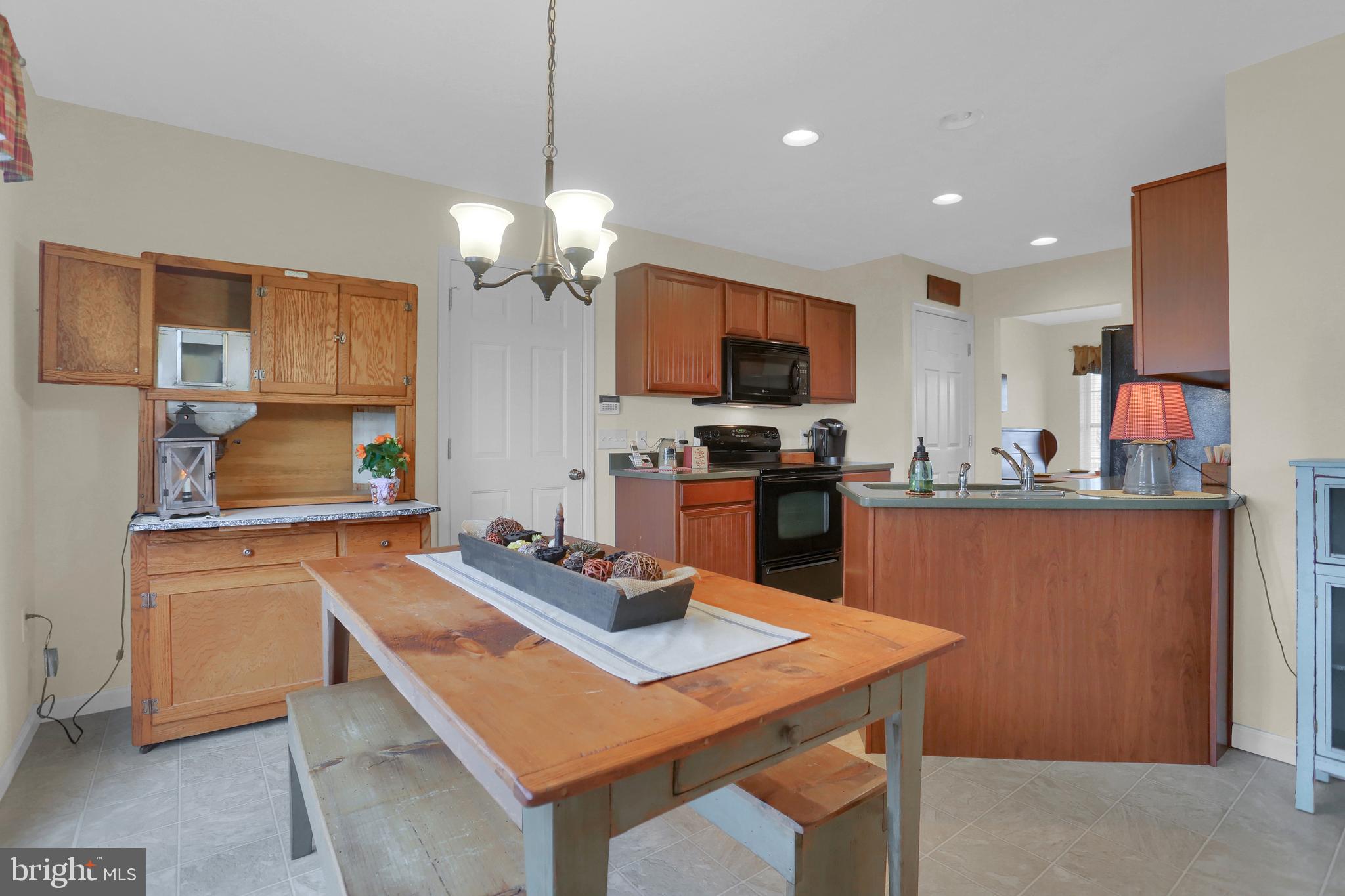 JACKSON HEIGHTS - Residential