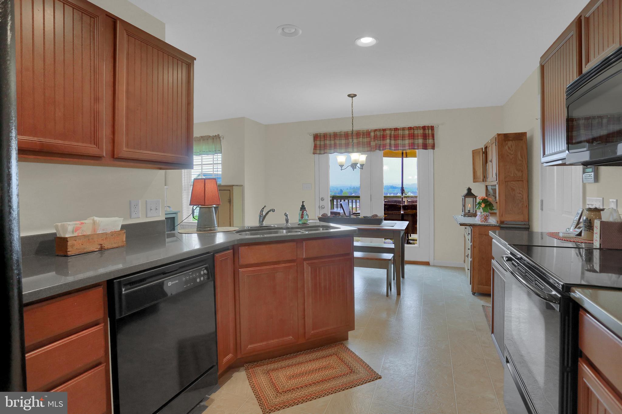 JACKSON HEIGHTS - Residential