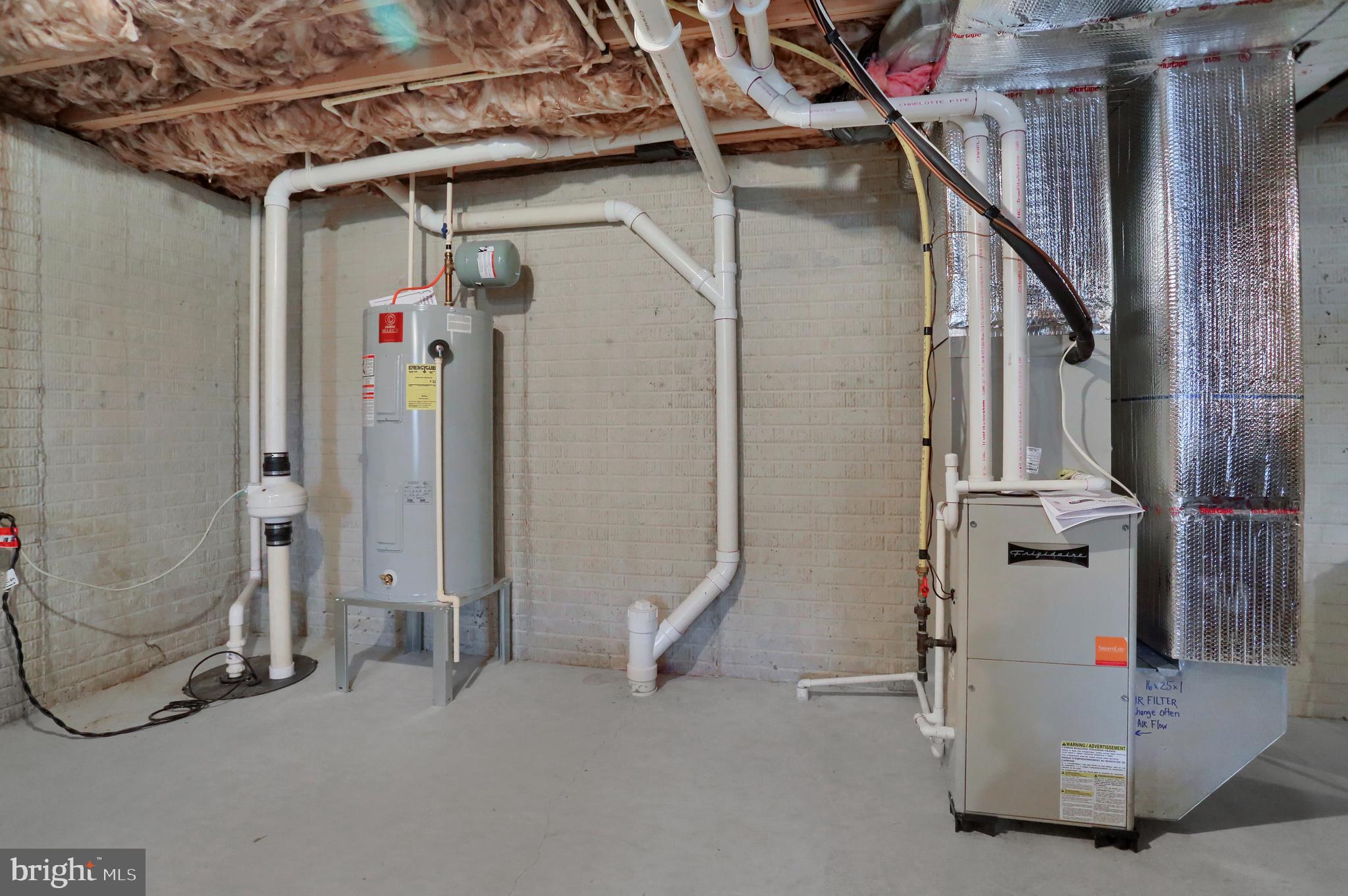 JACKSON HEIGHTS - Residential