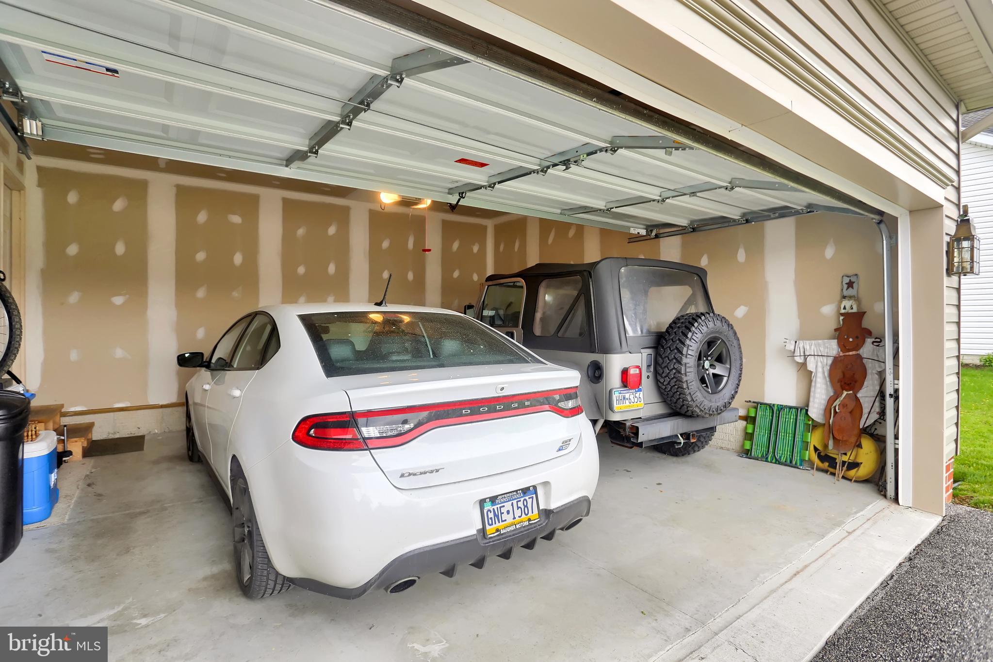 JACKSON HEIGHTS - Residential