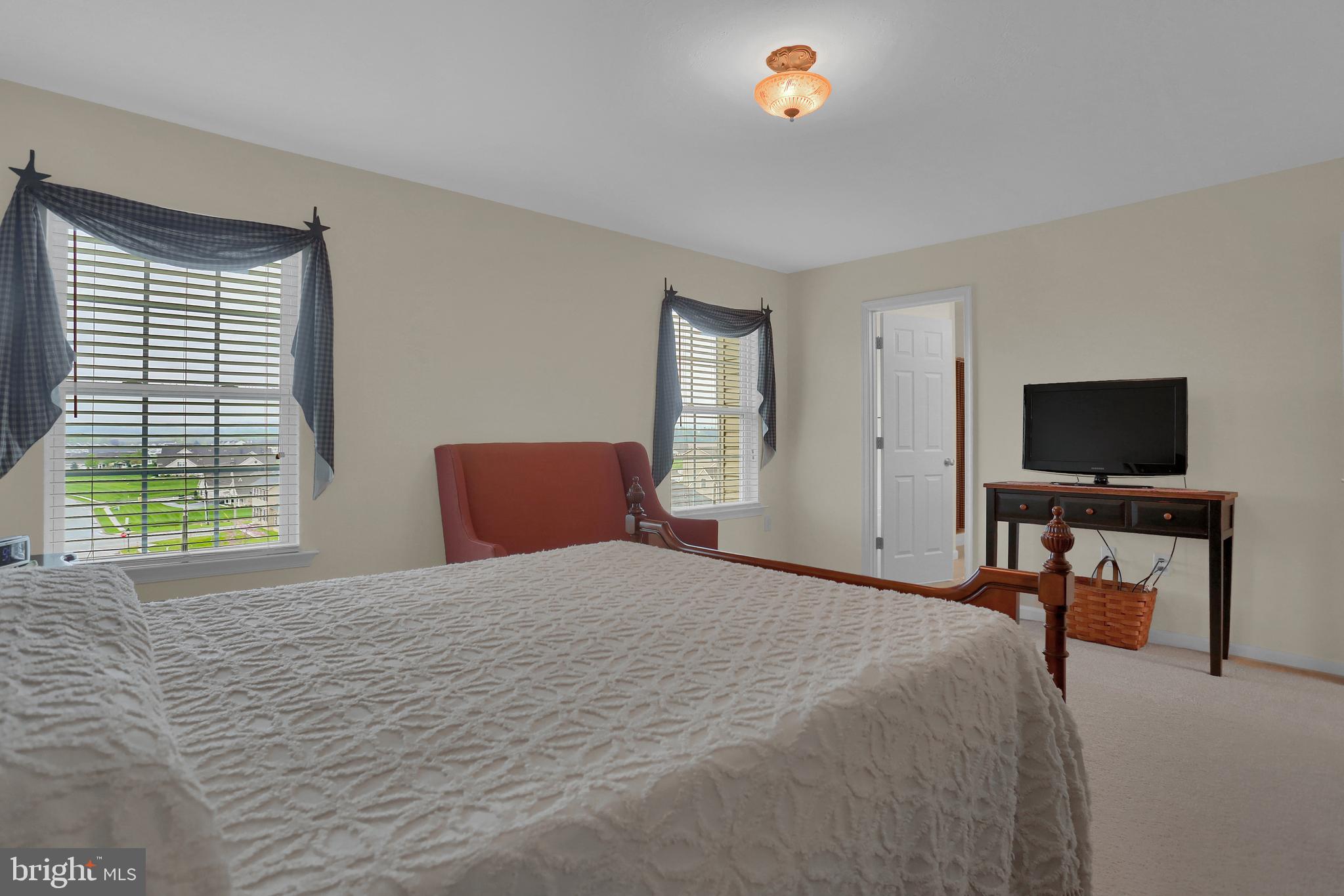 JACKSON HEIGHTS - Residential