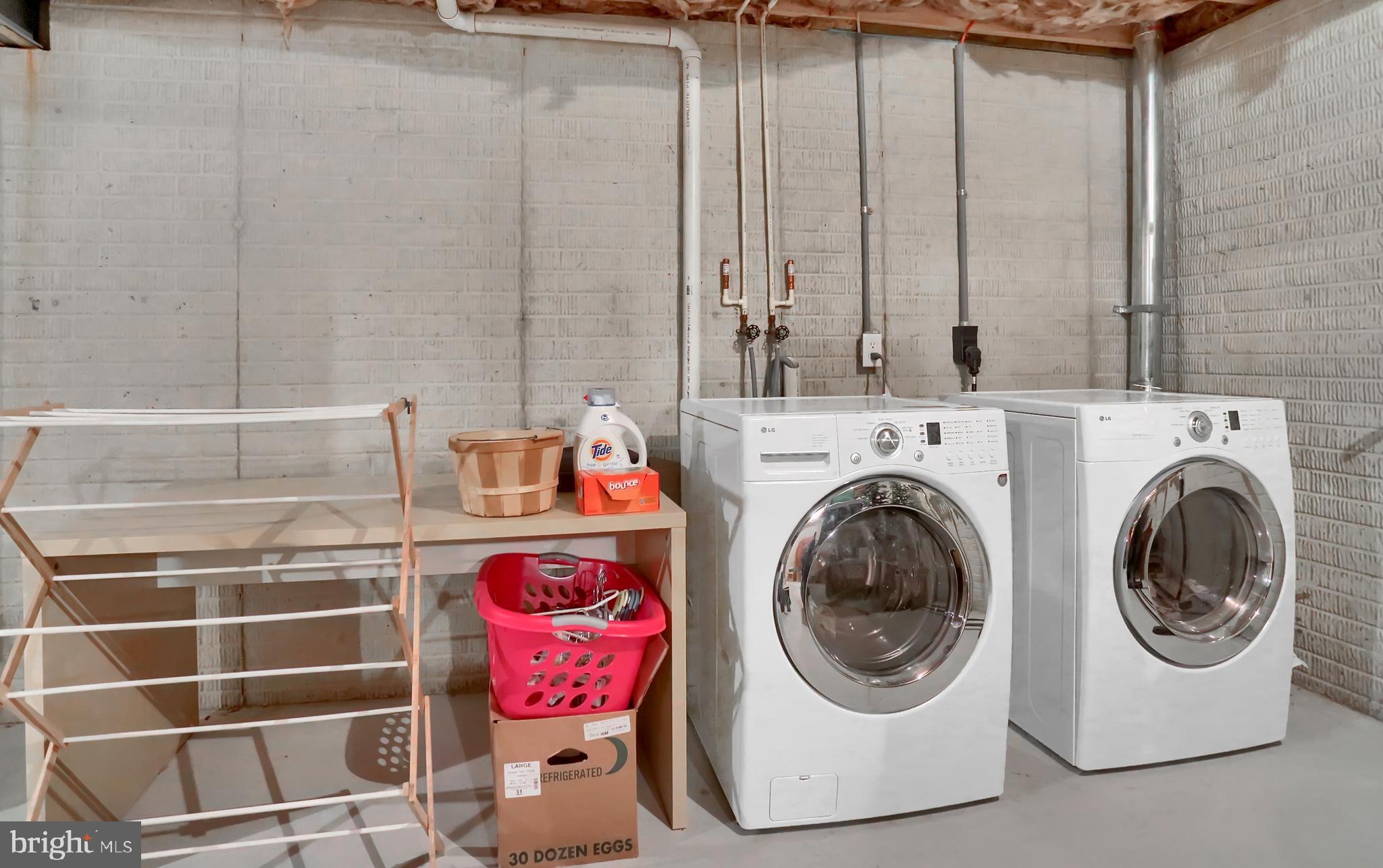 JACKSON HEIGHTS - Residential