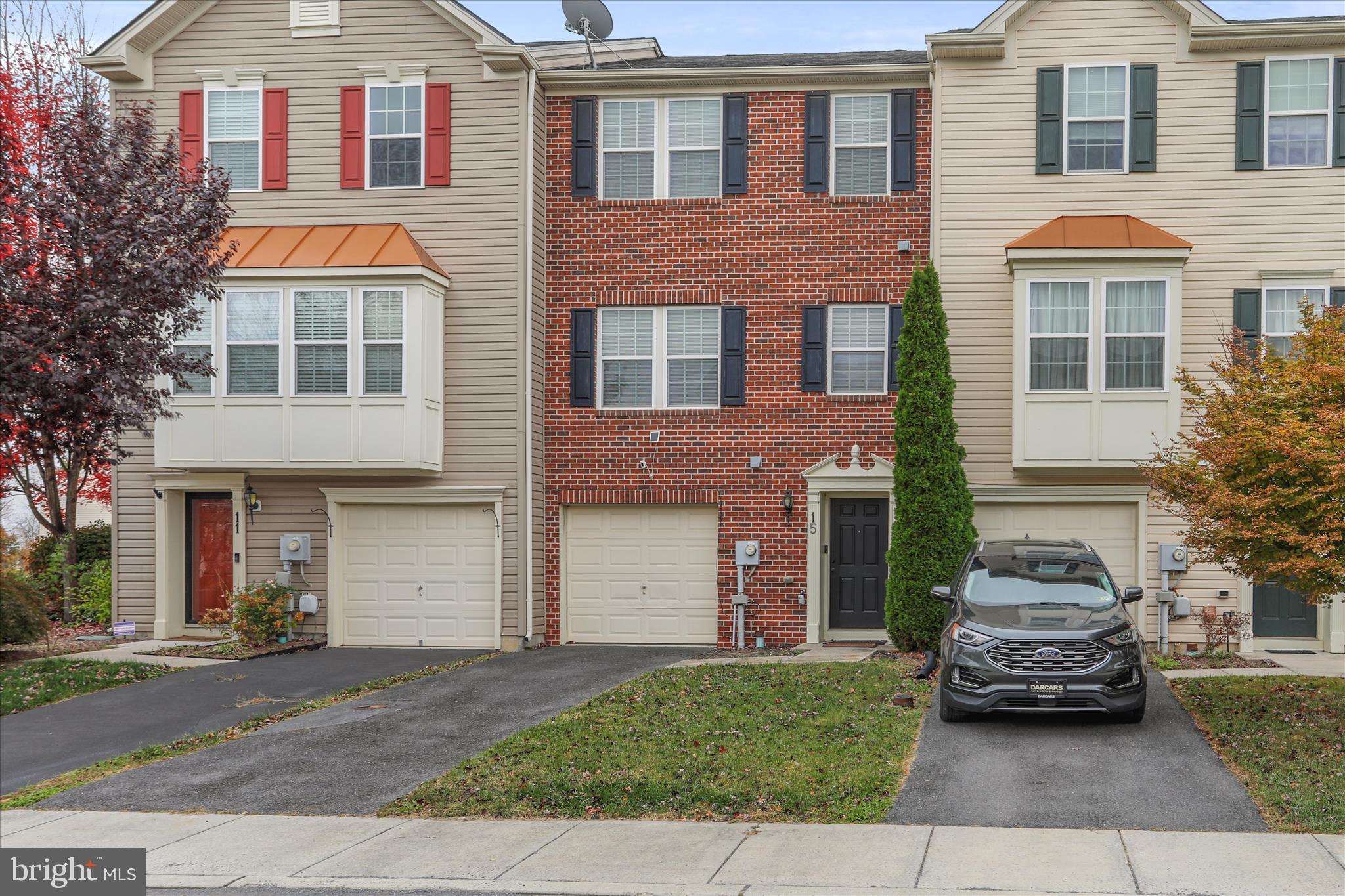 BROOKFIELD - Residential Lease