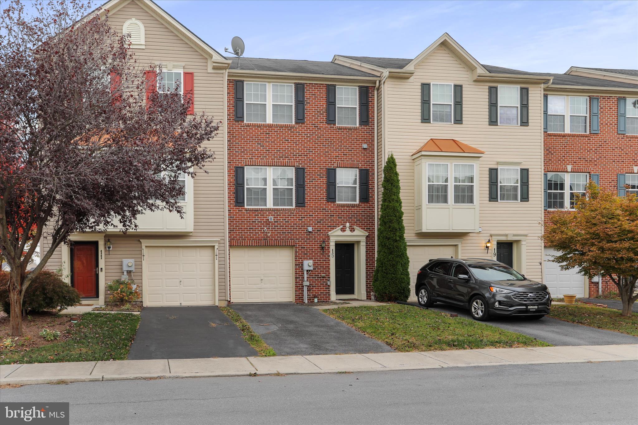 BROOKFIELD - Residential Lease