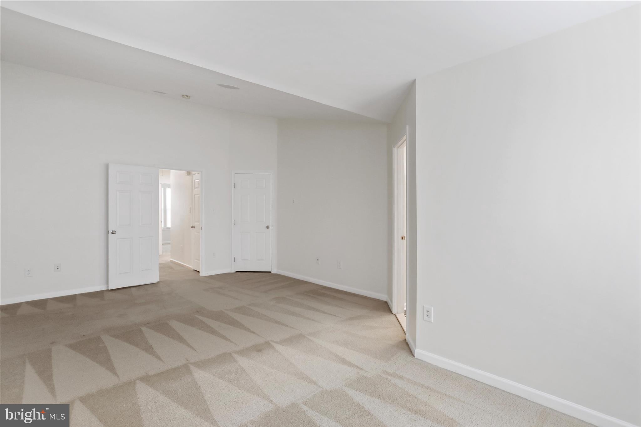 BROOKFIELD - Residential Lease