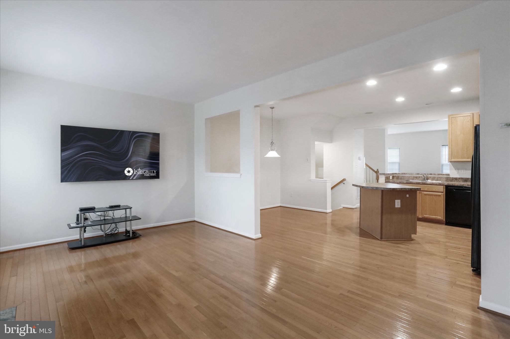 BROOKFIELD - Residential Lease