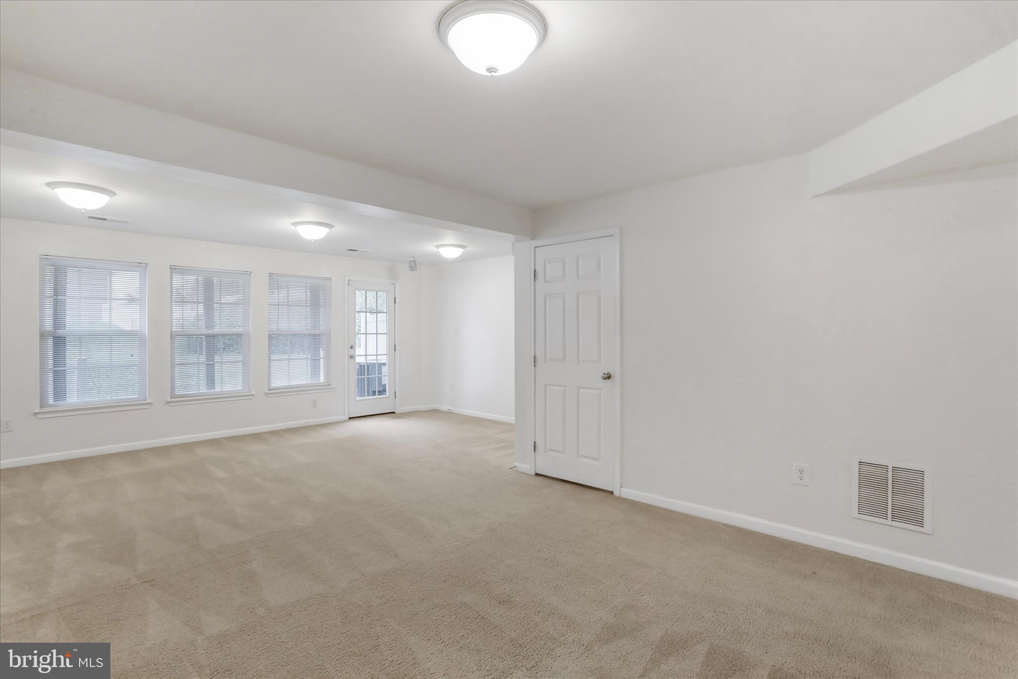 BROOKFIELD - Residential Lease