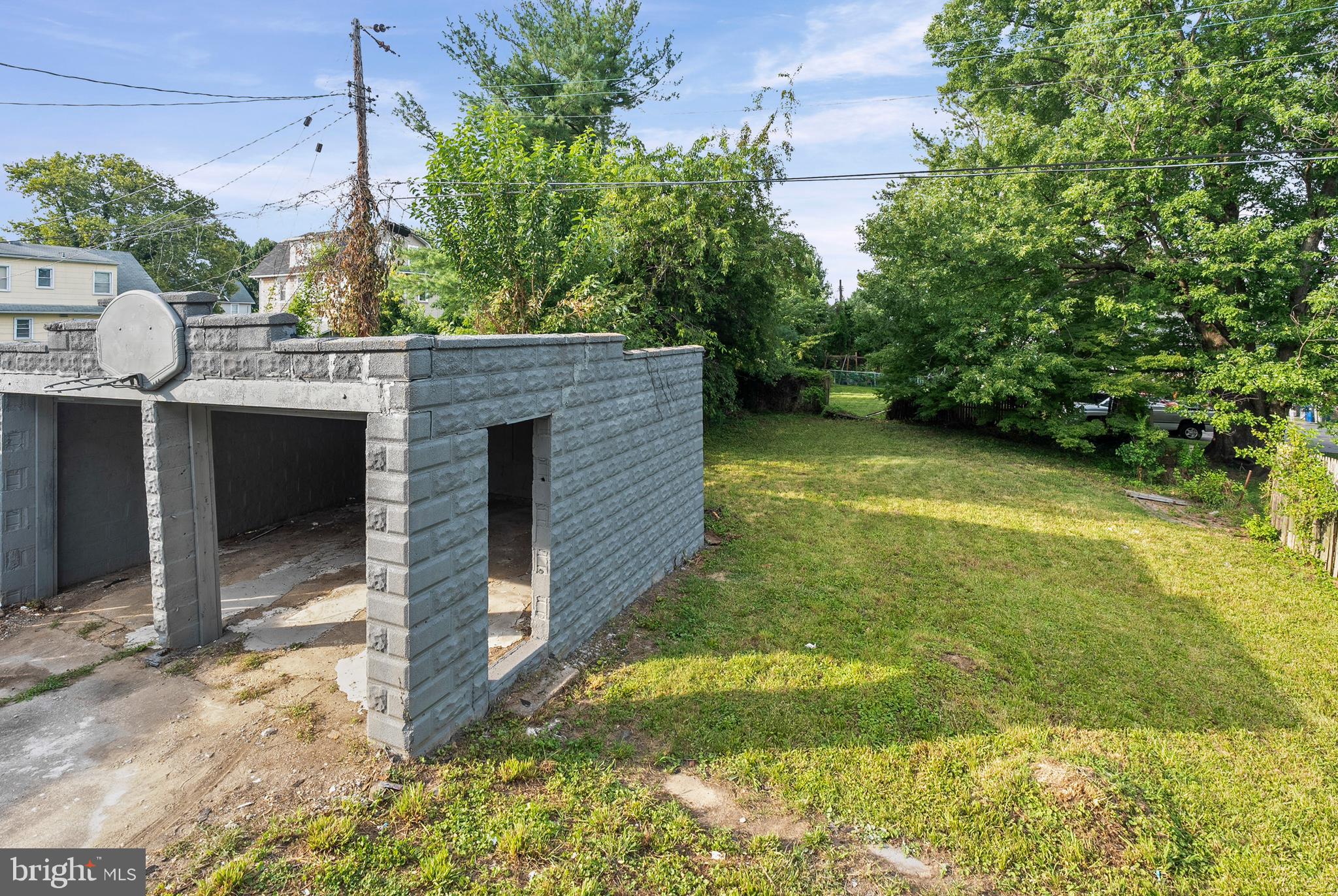 MONTEBELLO - Residential