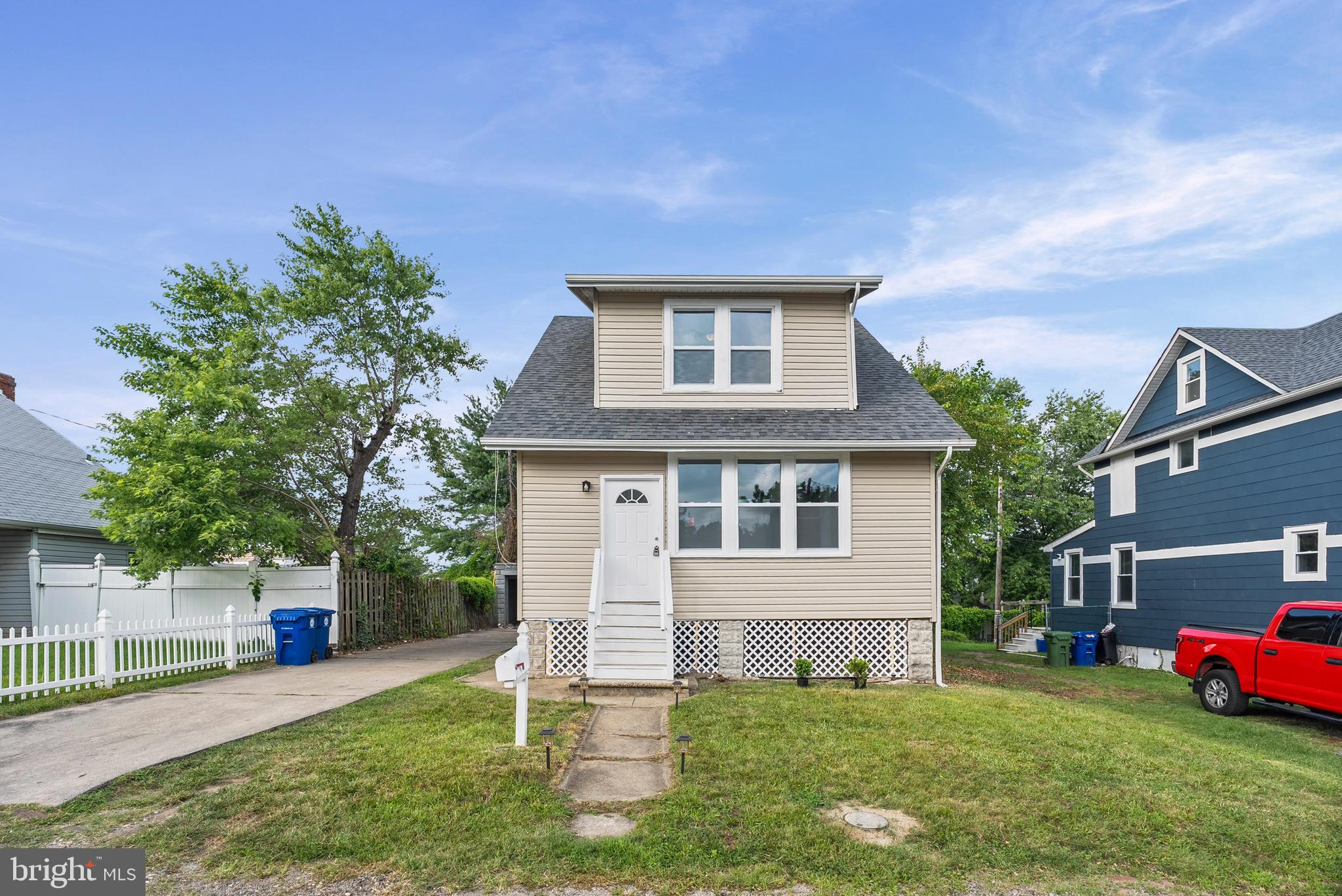 MONTEBELLO - Residential