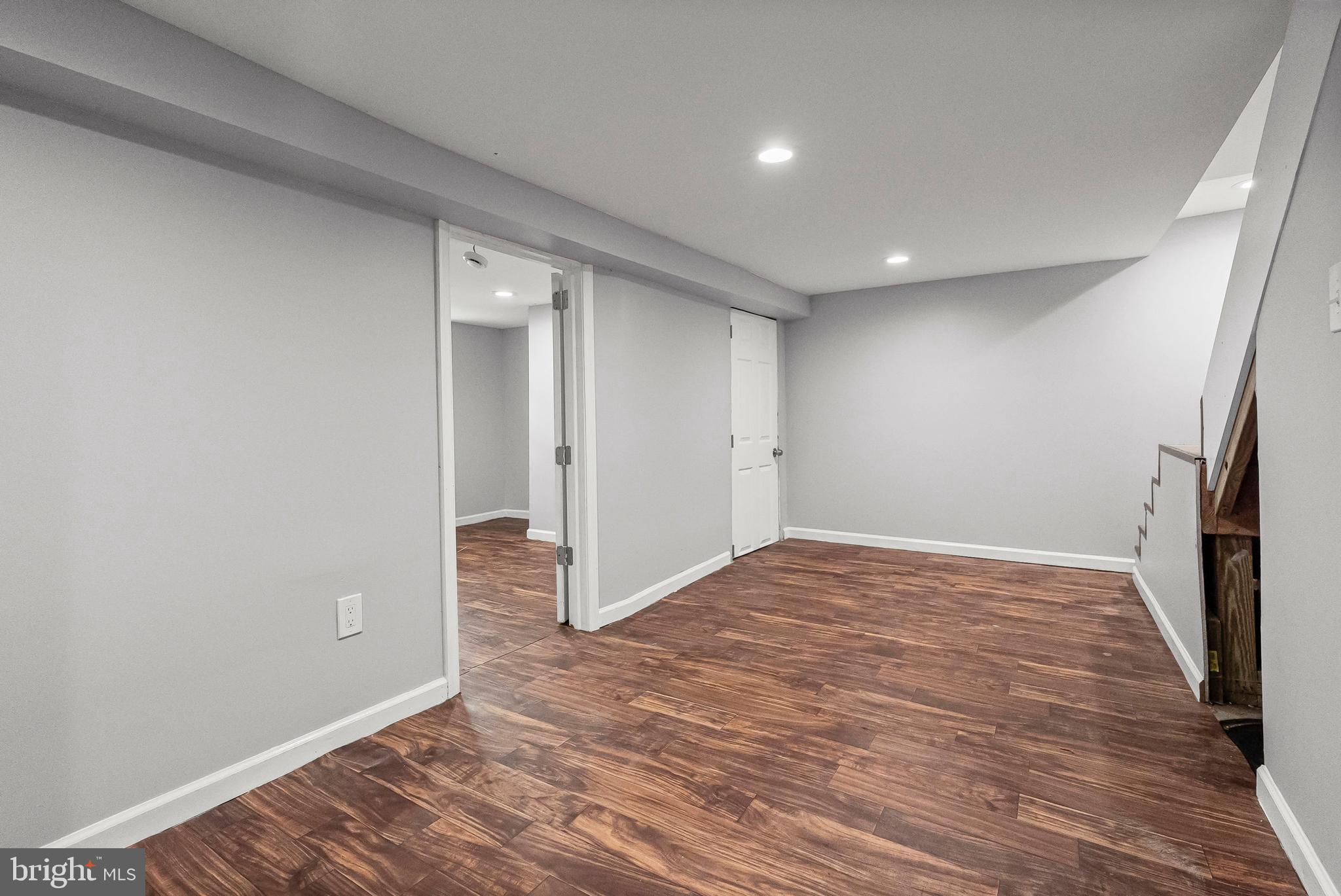 MONTEBELLO - Residential