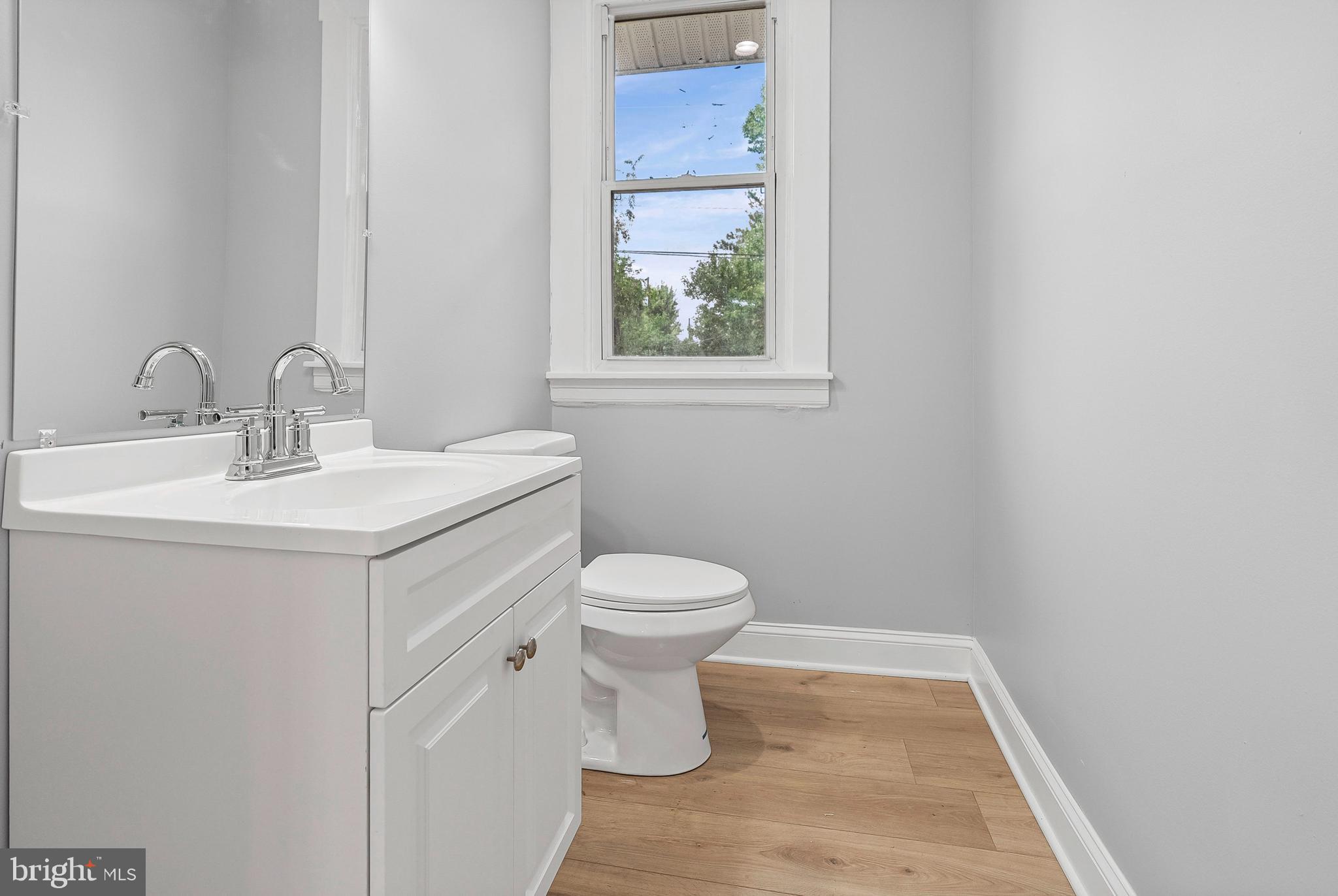 MONTEBELLO - Residential