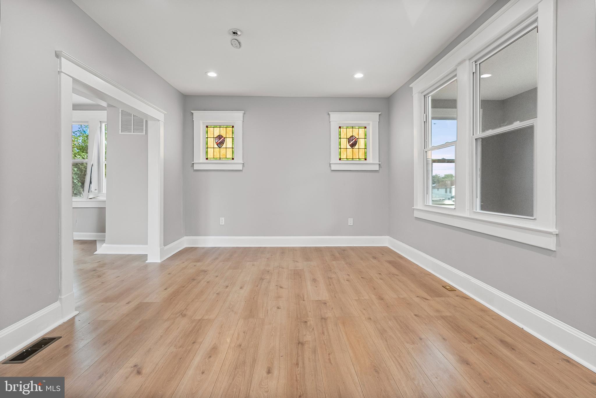 MONTEBELLO - Residential