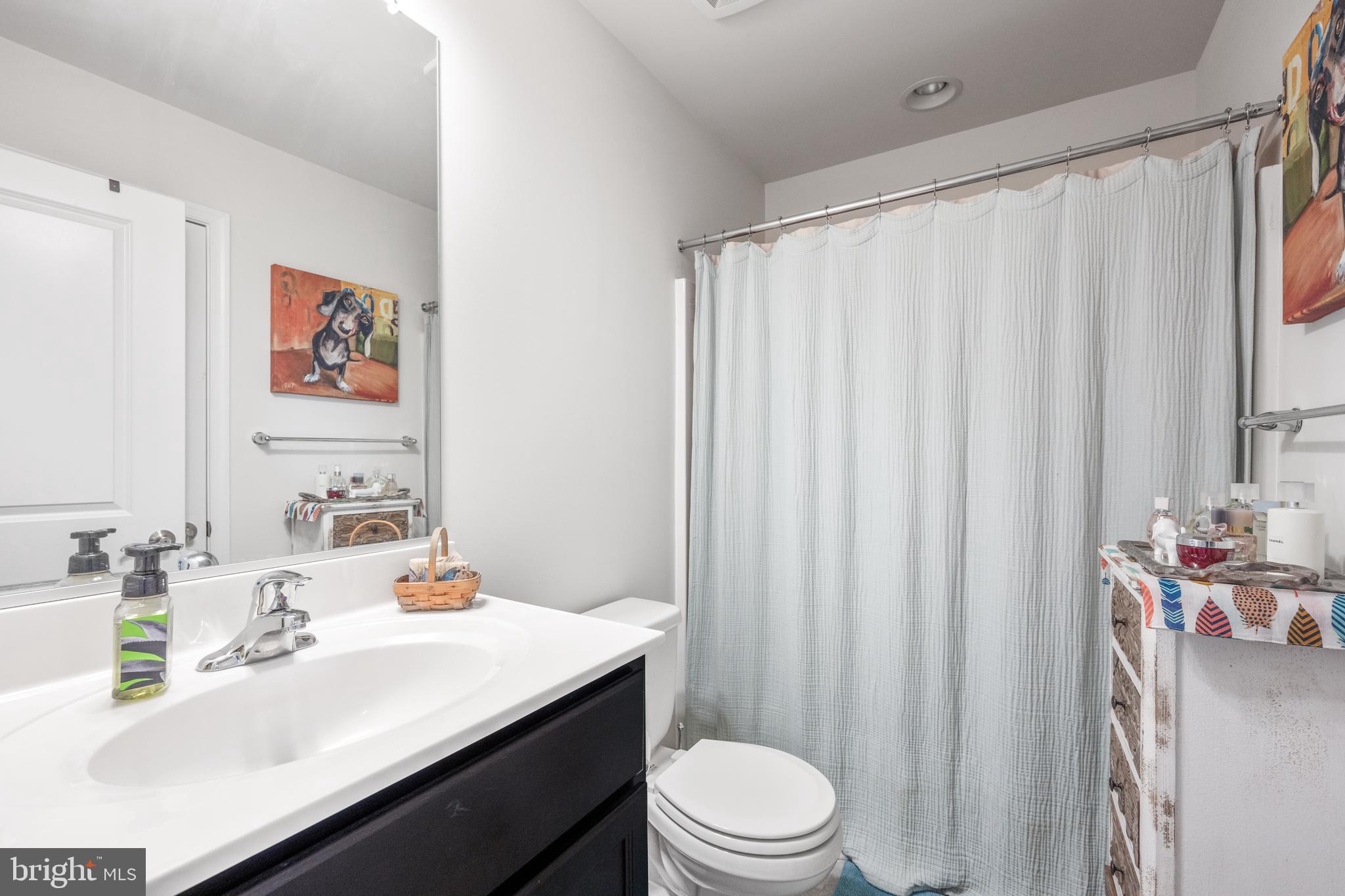 LAKE LINGANORE - Residential