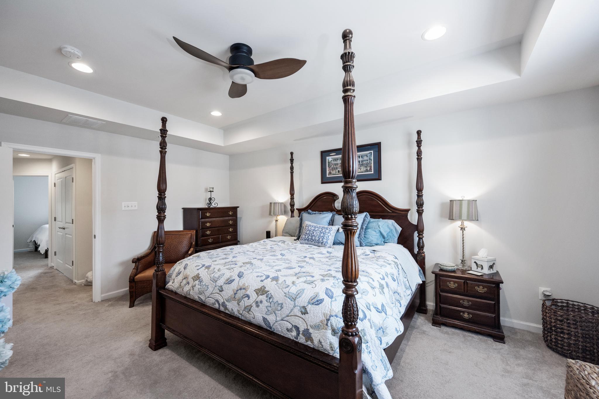 LAKE LINGANORE - Residential