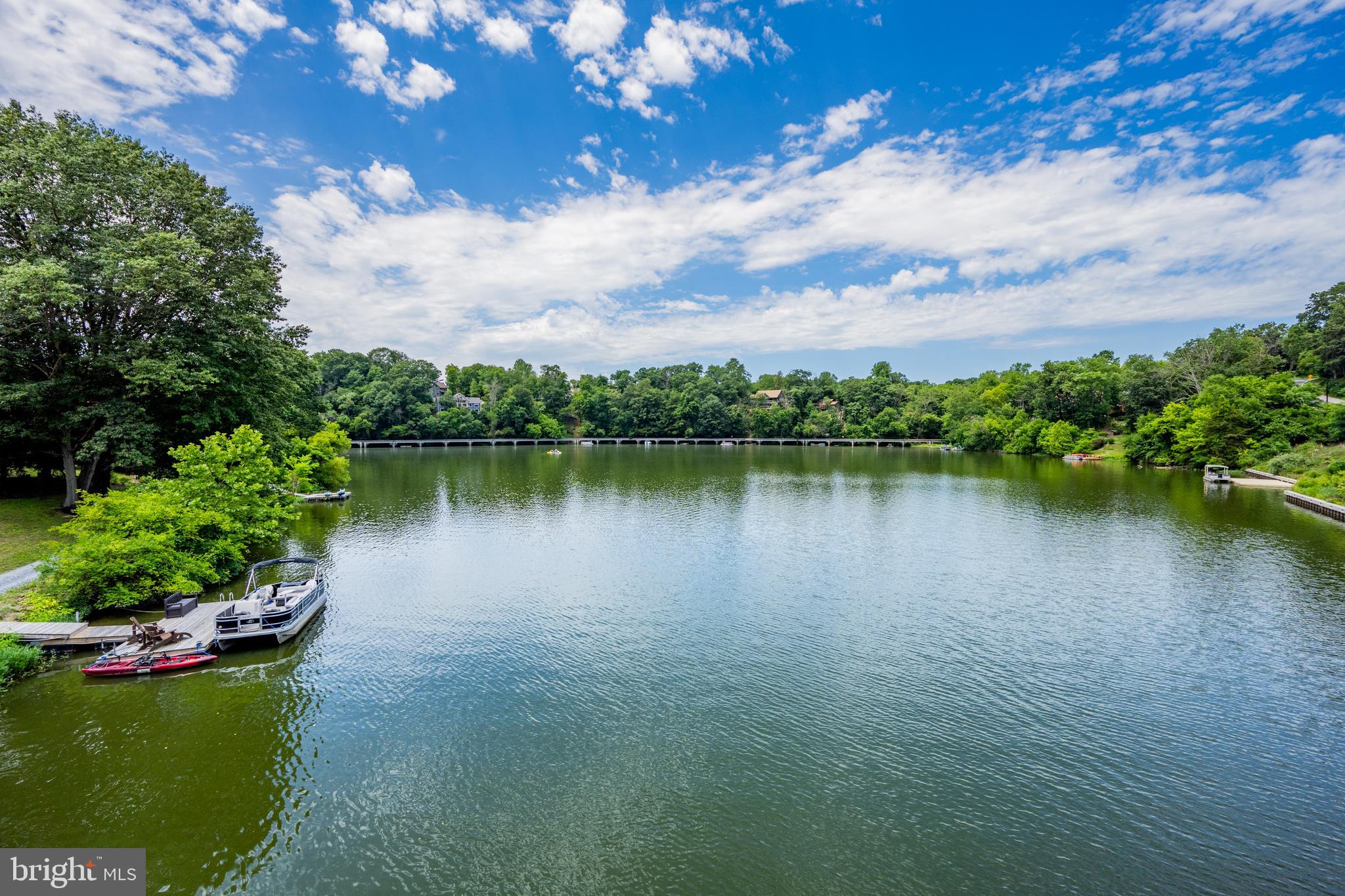 LAKE LINGANORE - Residential