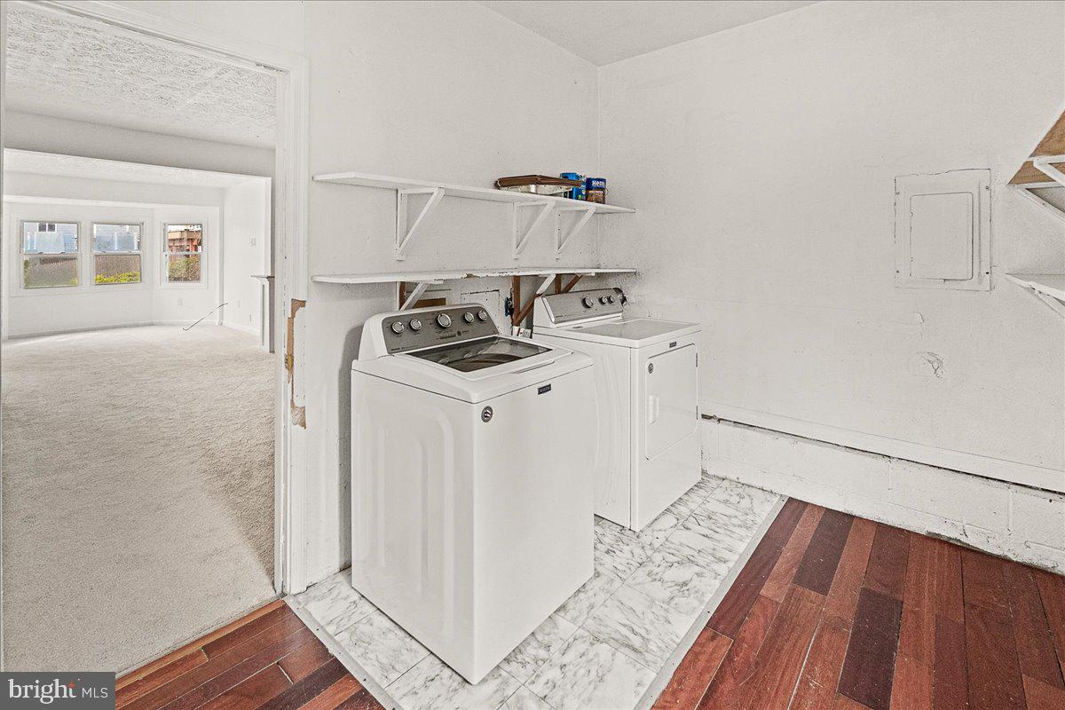 STONEGATE - Residential