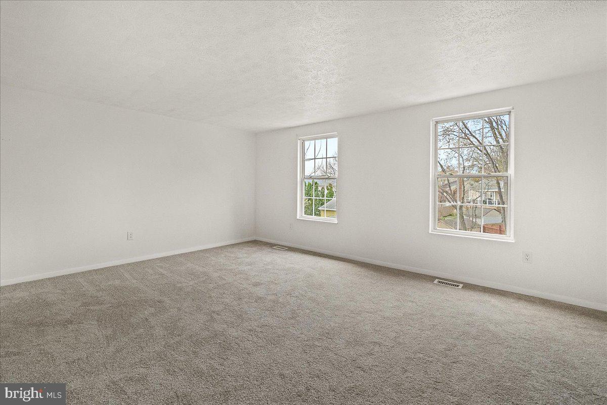 STONEGATE - Residential