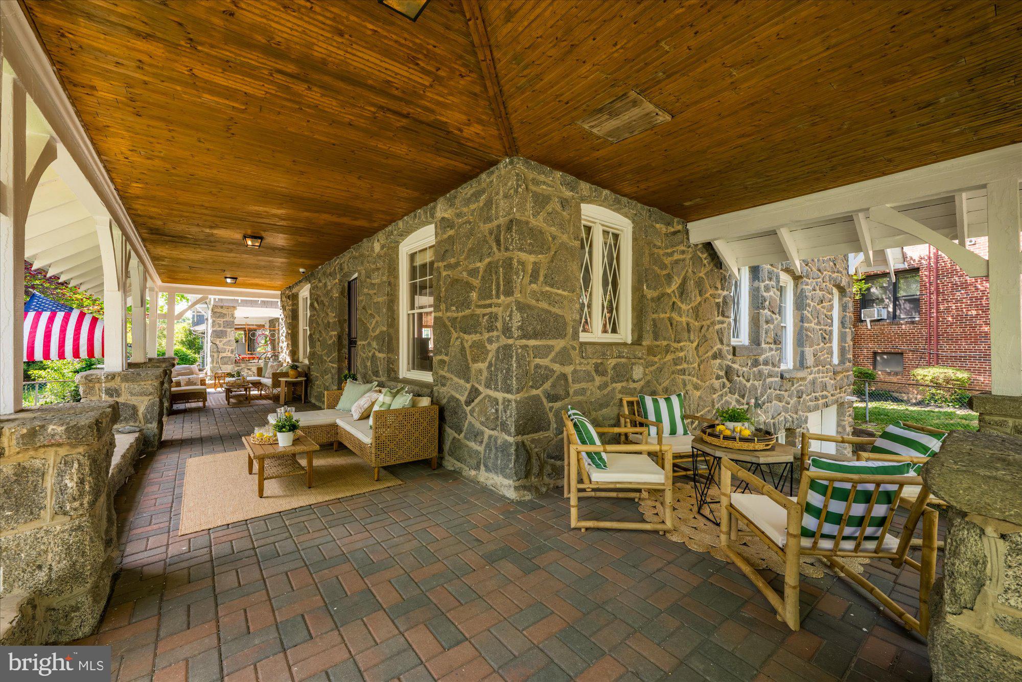 1337 MONTAGUE STREET NW