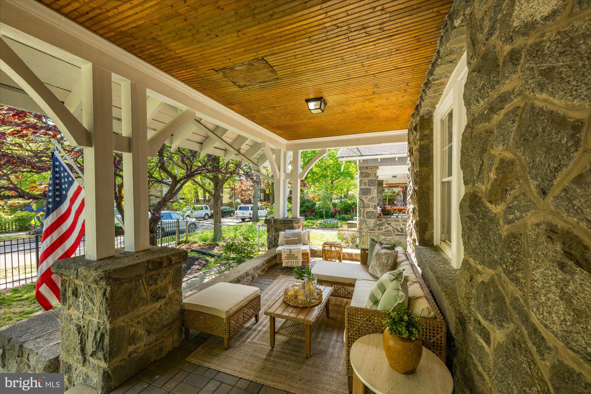 1337 MONTAGUE STREET NW