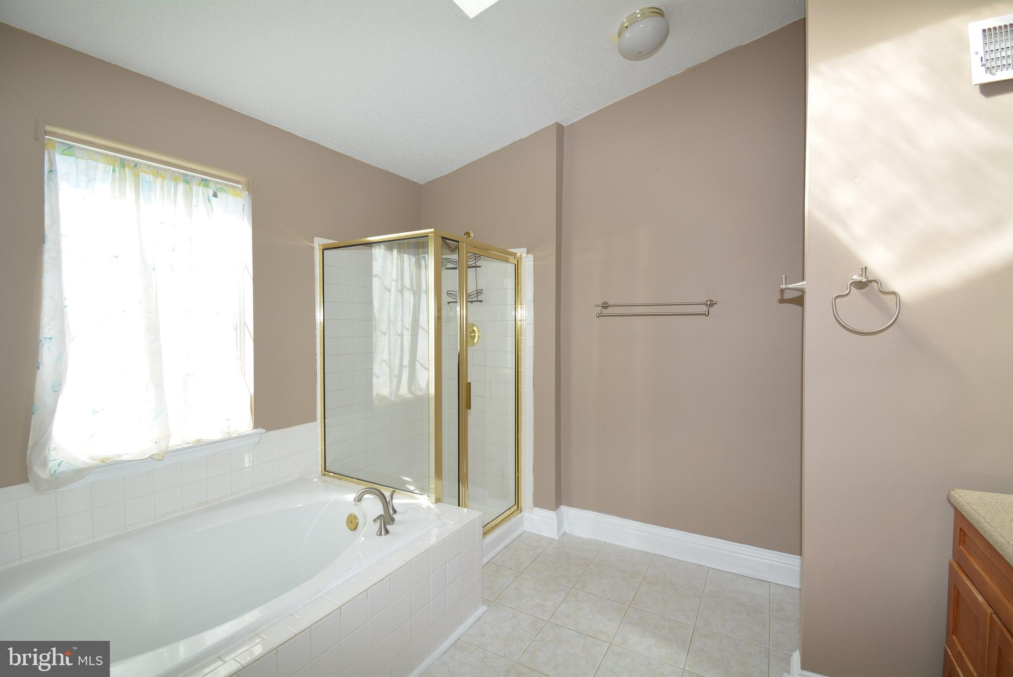 LONGMEAD - Residential