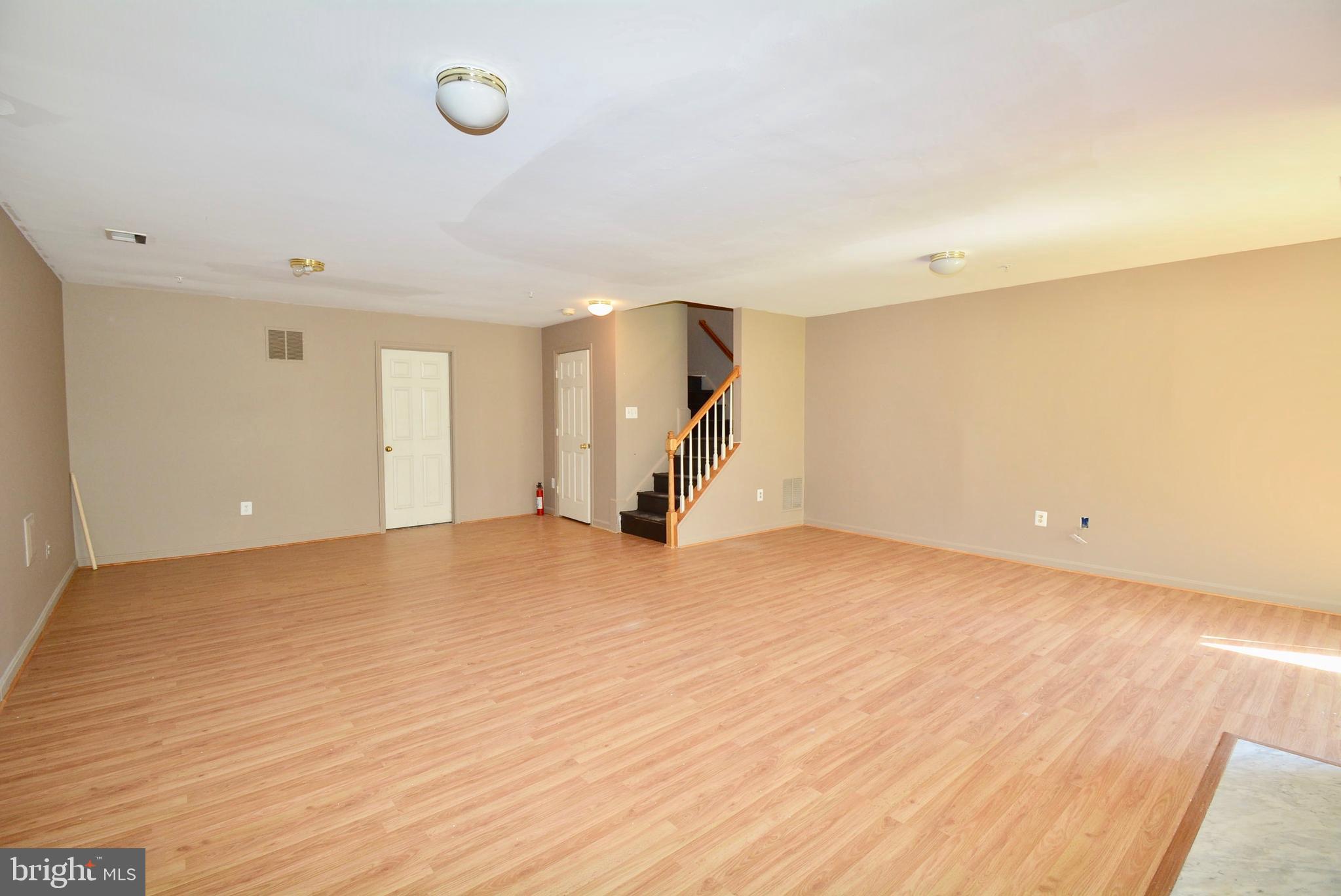 LONGMEAD - Residential