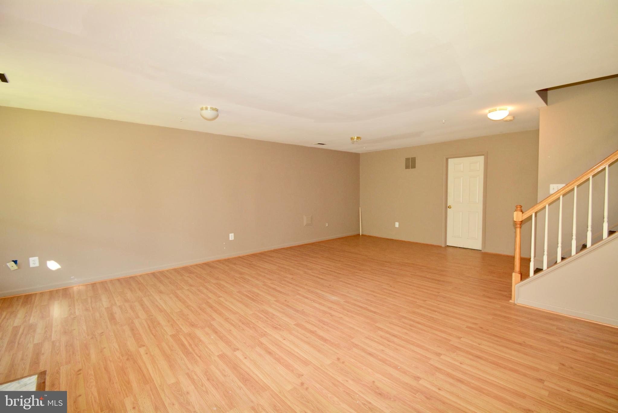 LONGMEAD - Residential