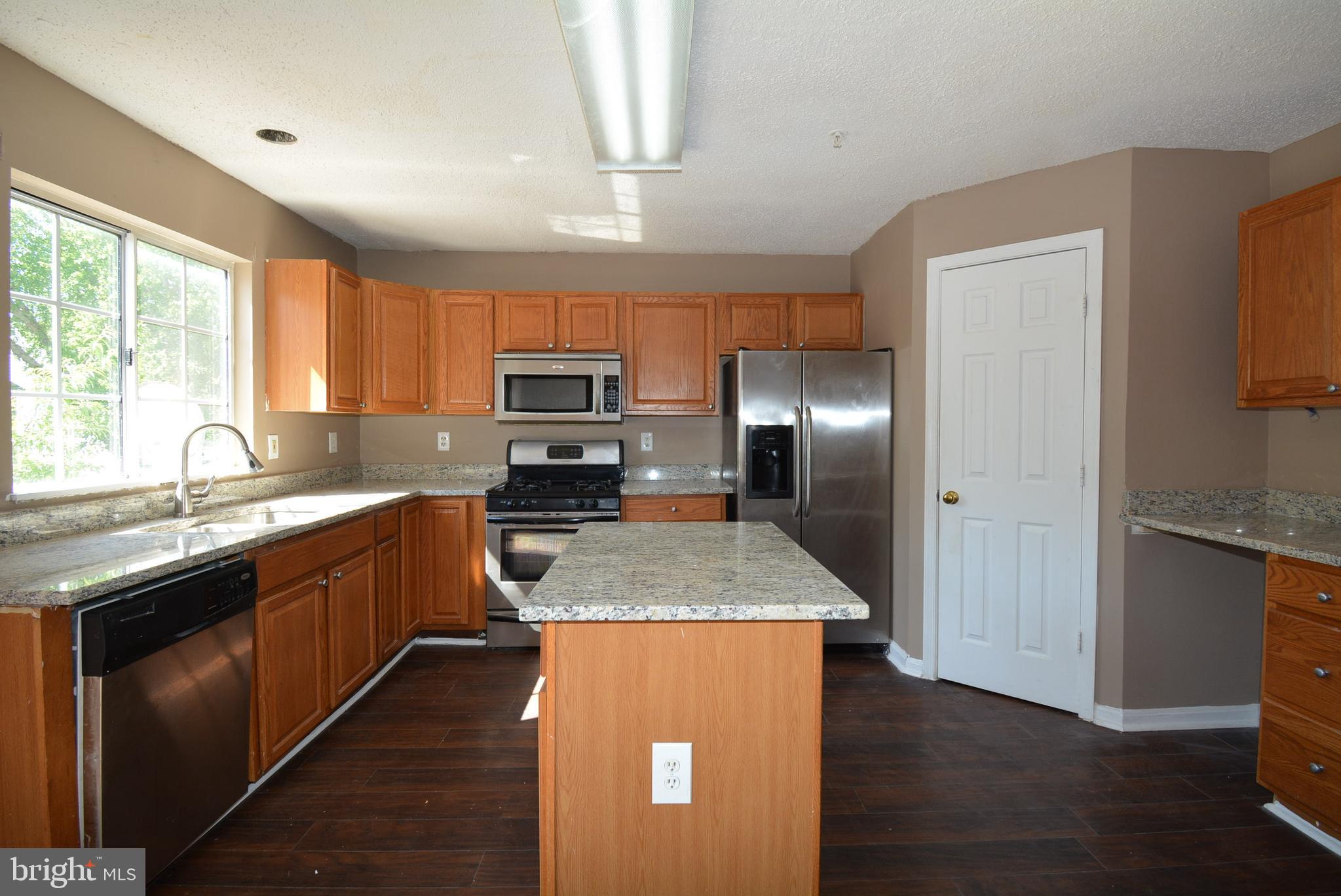 LONGMEAD - Residential