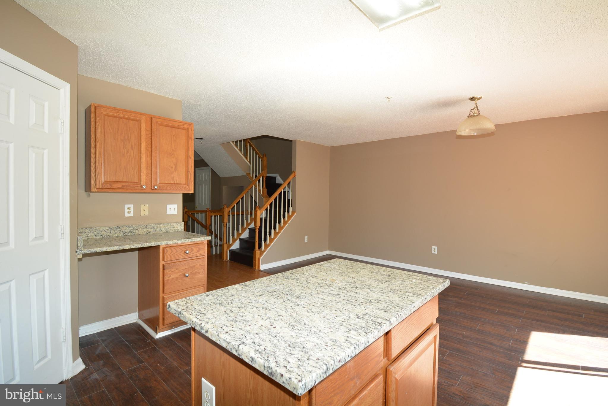 LONGMEAD - Residential