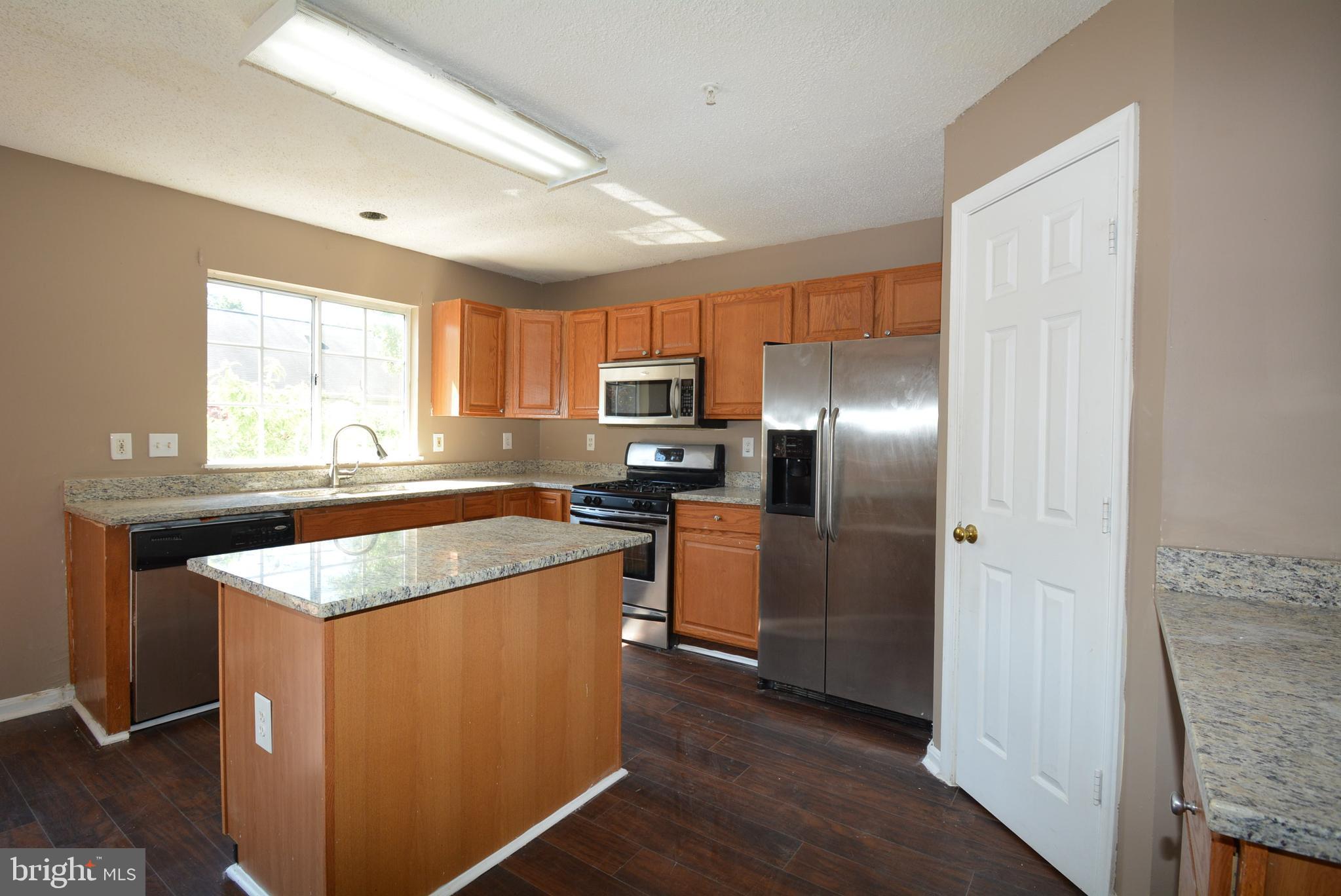 LONGMEAD - Residential