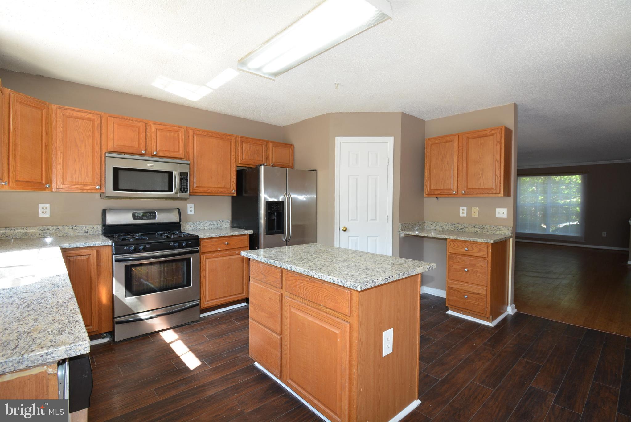 LONGMEAD - Residential