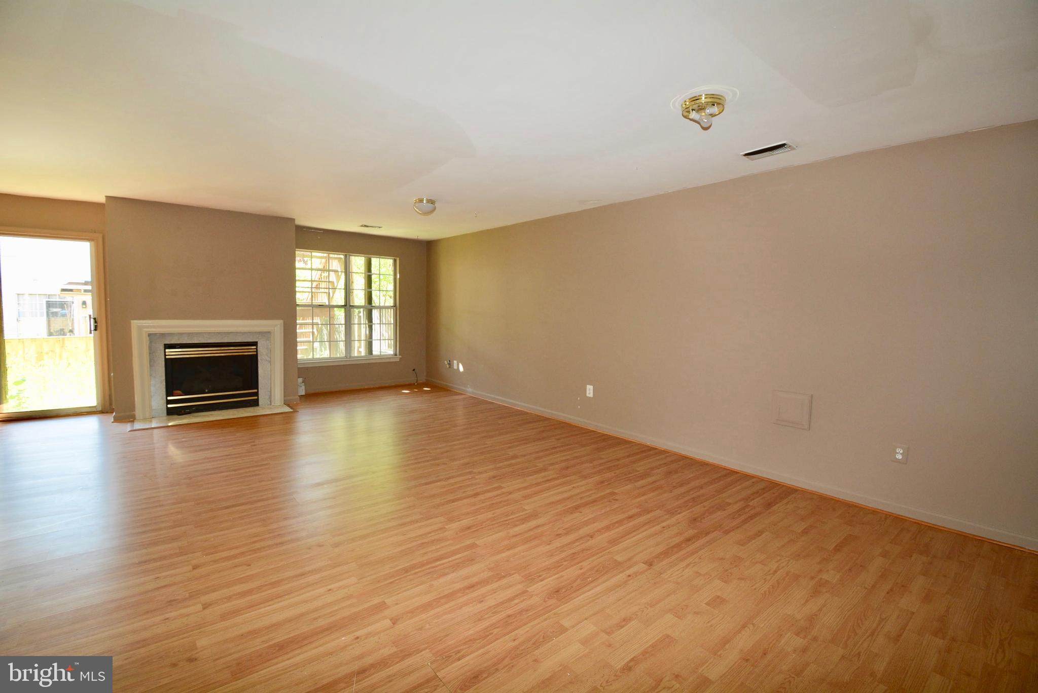 LONGMEAD - Residential