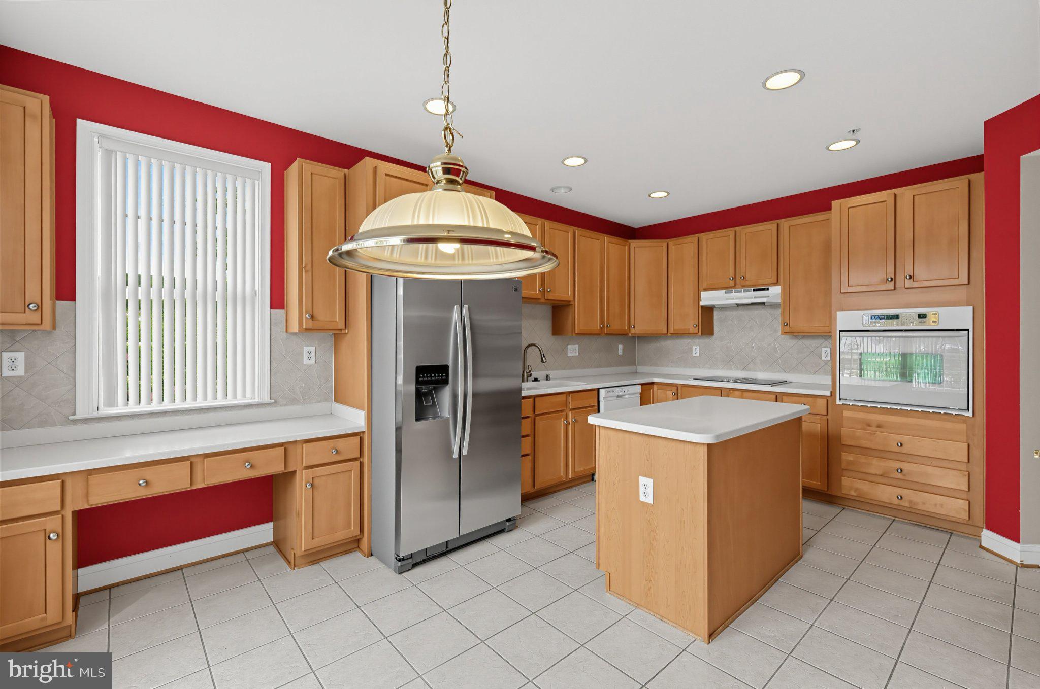 803 QUARTZ FLAKE COURT