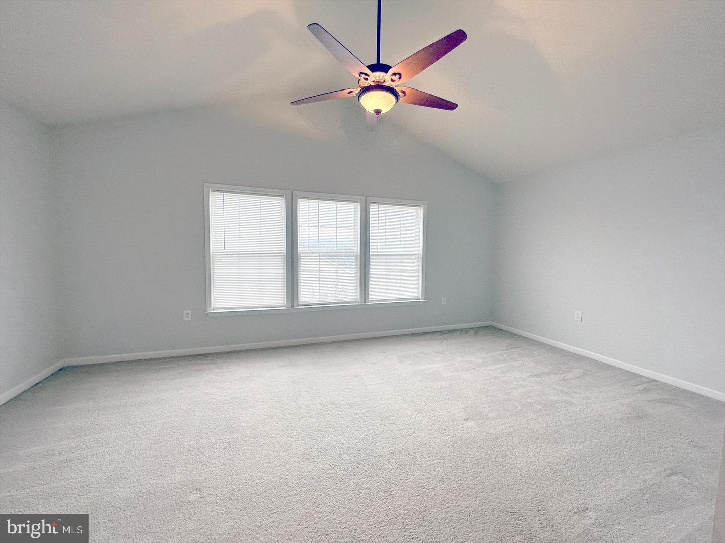 COUNTY GREEN - Residential Lease